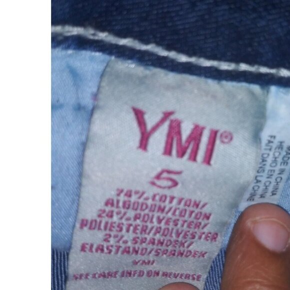 YMI Women's Denim Capri Jeans Sz 5 Dark Distressed Stretch embroidered pockets - Picture 4 of 10